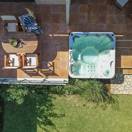 Klaritz Luxury Suites Lassi  Exteriör bild