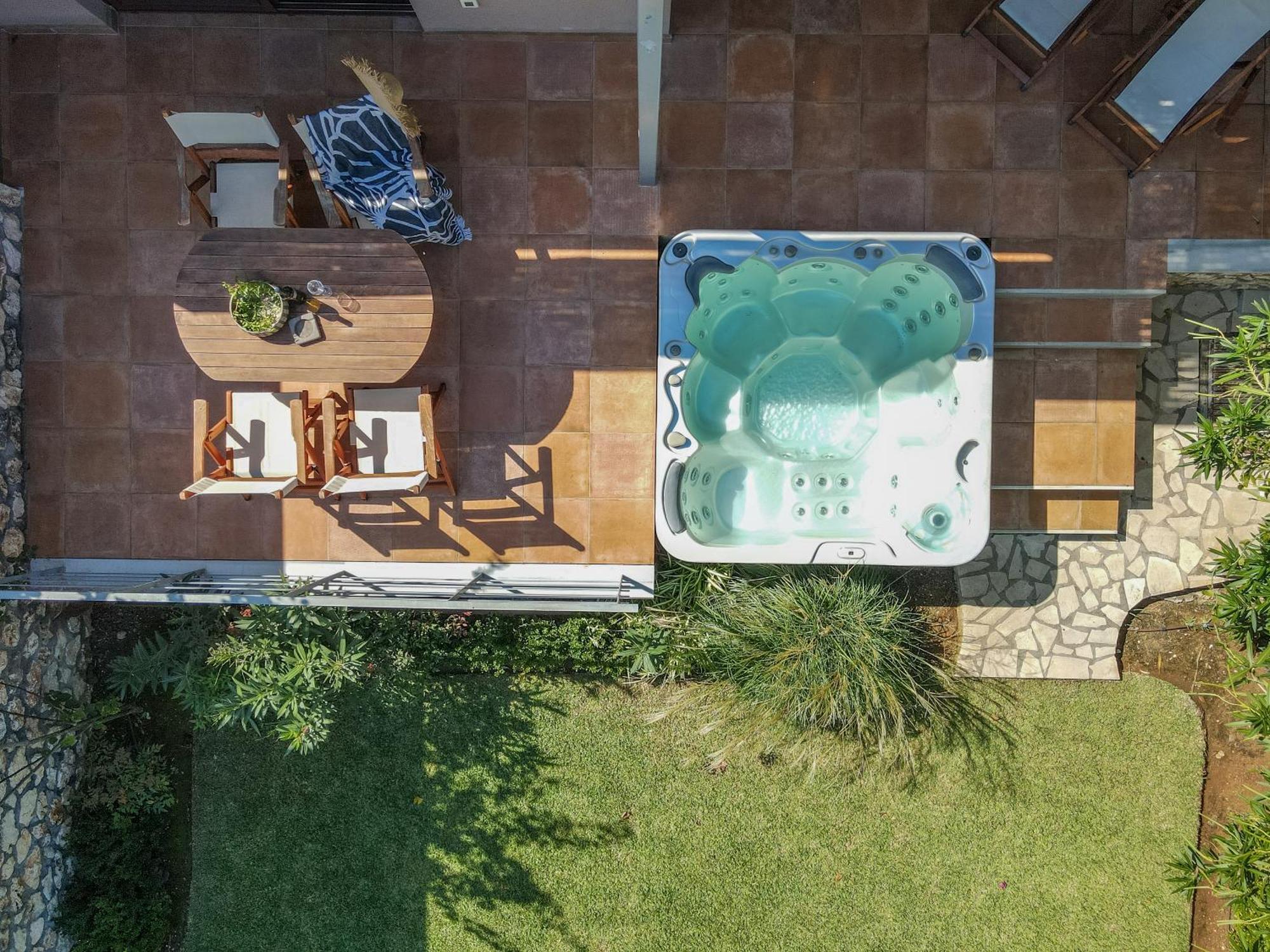 Klaritz Luxury Suites Lassi  Exteriör bild