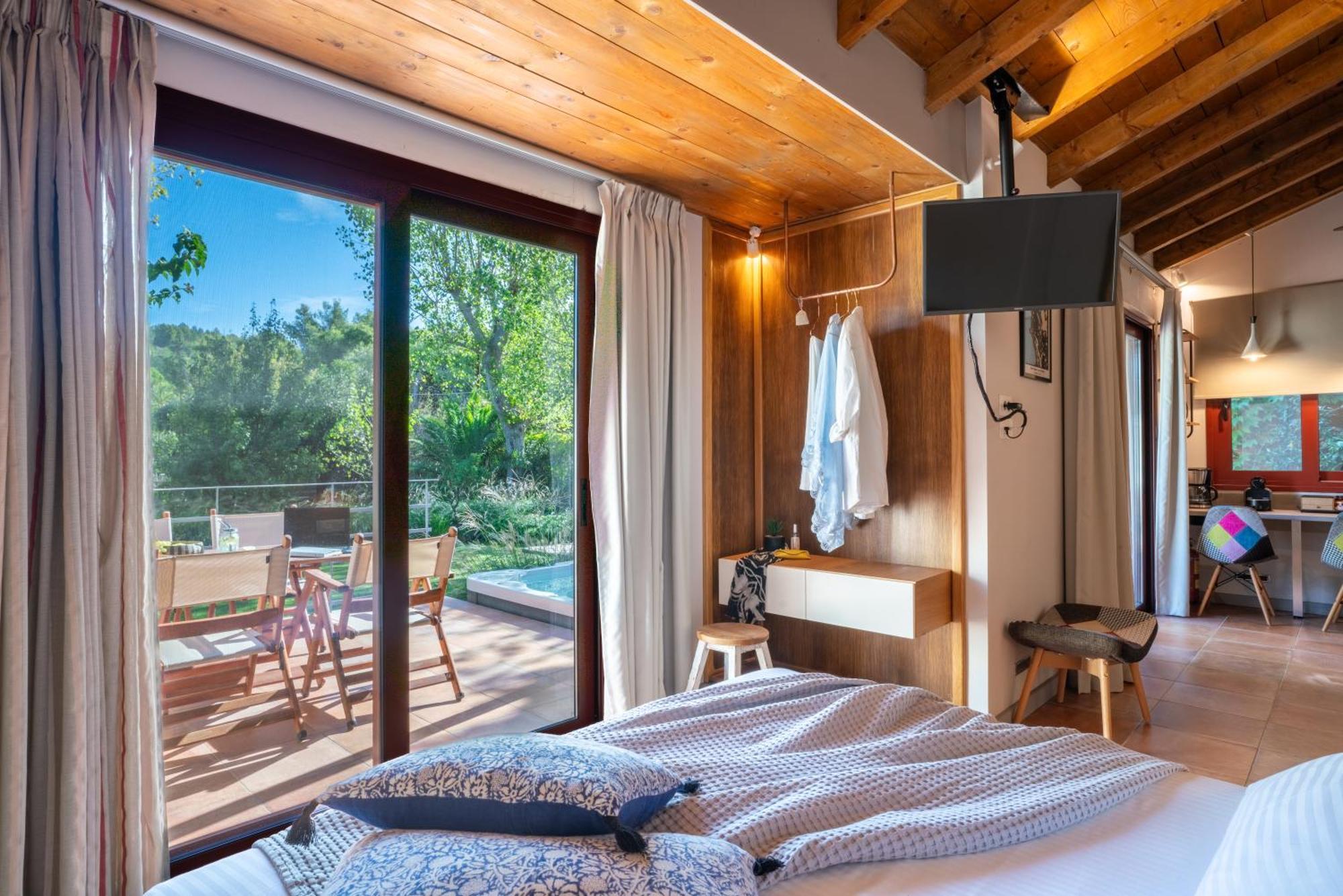 Klaritz Luxury Suites Lassi  Exteriör bild